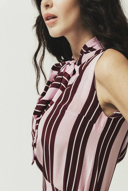 Blusa Listras com laço.